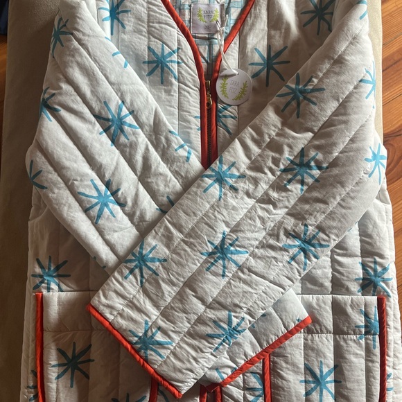 Quilted Jacket in Star Blue Print - Picture 10 of 10